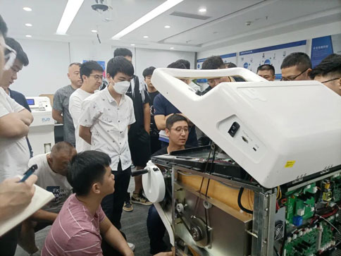 精彩回顾 | 必威官方首页官网betway临床代理商用户服务技术工程师培训大会