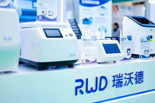 必威官方首页官网betway亮相2023CSI大会：国产先进设备，助力免疫学研究