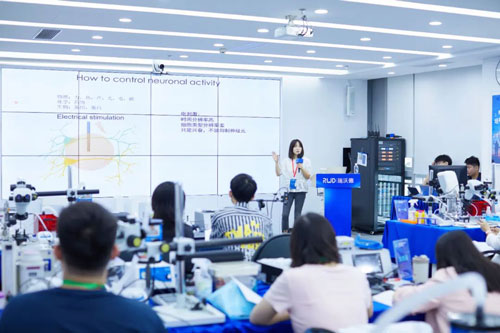 必威官方首页官网betway10月光遗传与光纤记录技术培训班圆满收官！